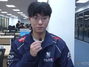 KRX中单Ucal：如果能先手设计团战并做好集火，完全可以战胜HLE